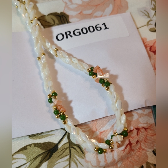 Ladies Necklace for sale today - Picture 9 of 11